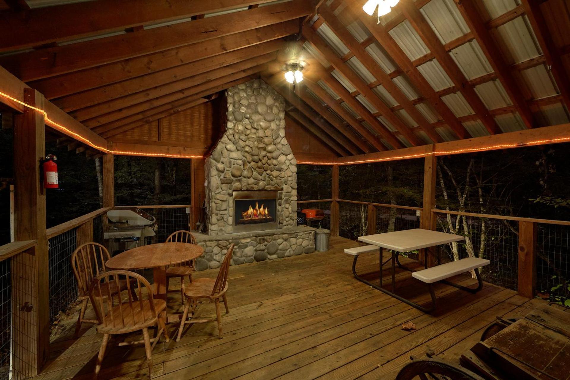 Creeksong Holiday Home Gatlinburg Extérieur photo