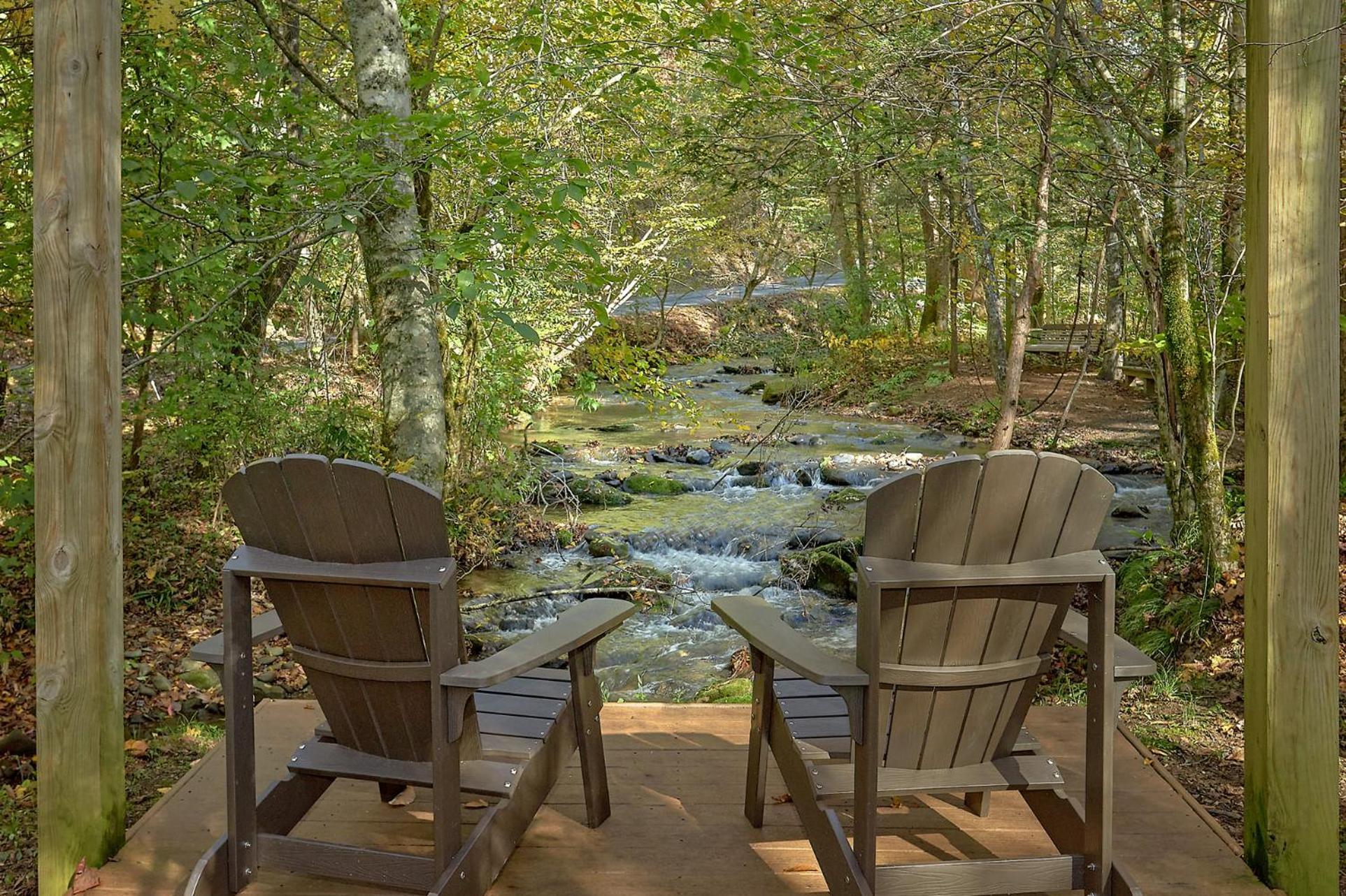 Creeksong Holiday Home Gatlinburg Extérieur photo